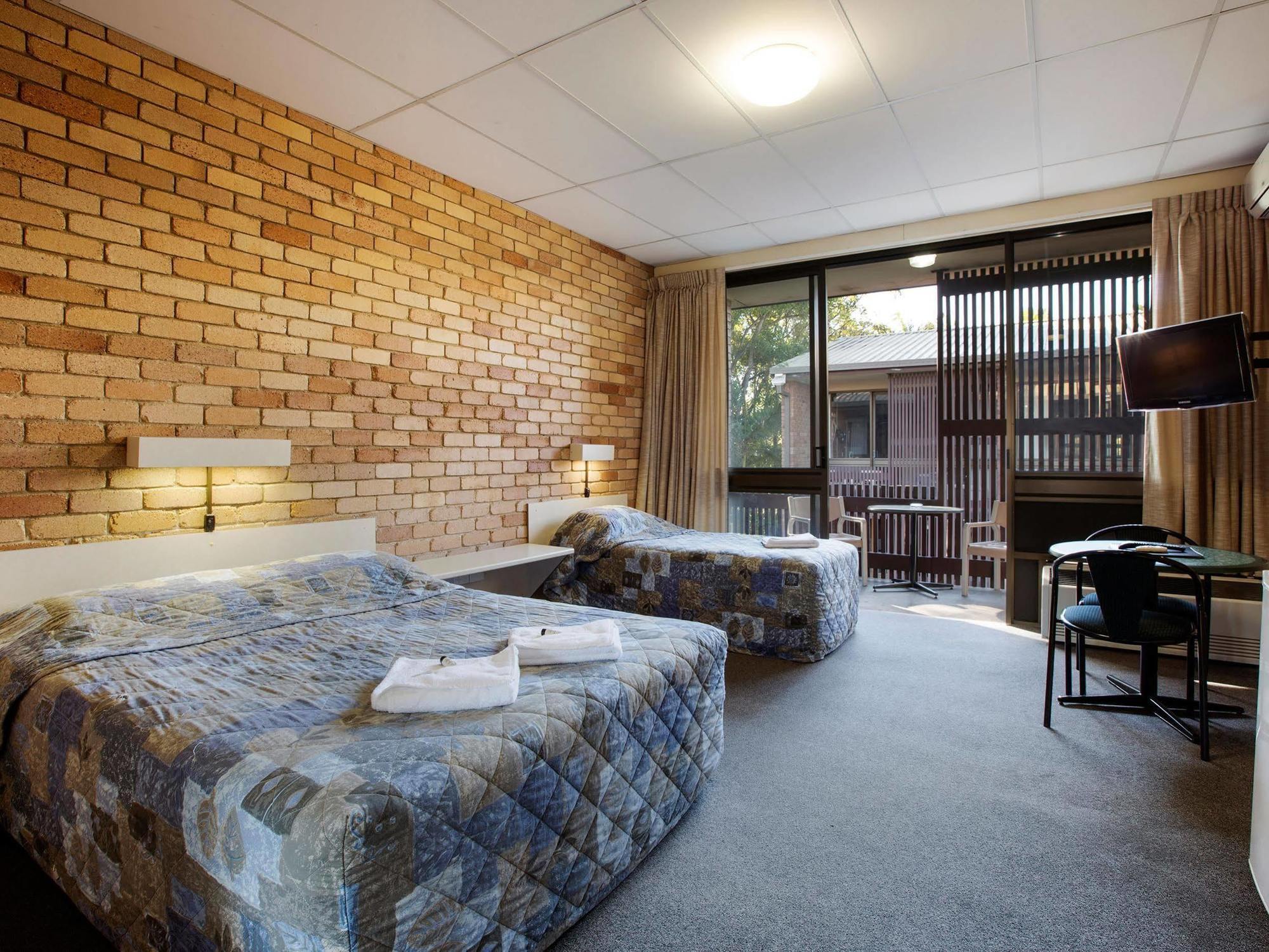Villa Noosa Hotel Noosaville Buitenkant foto