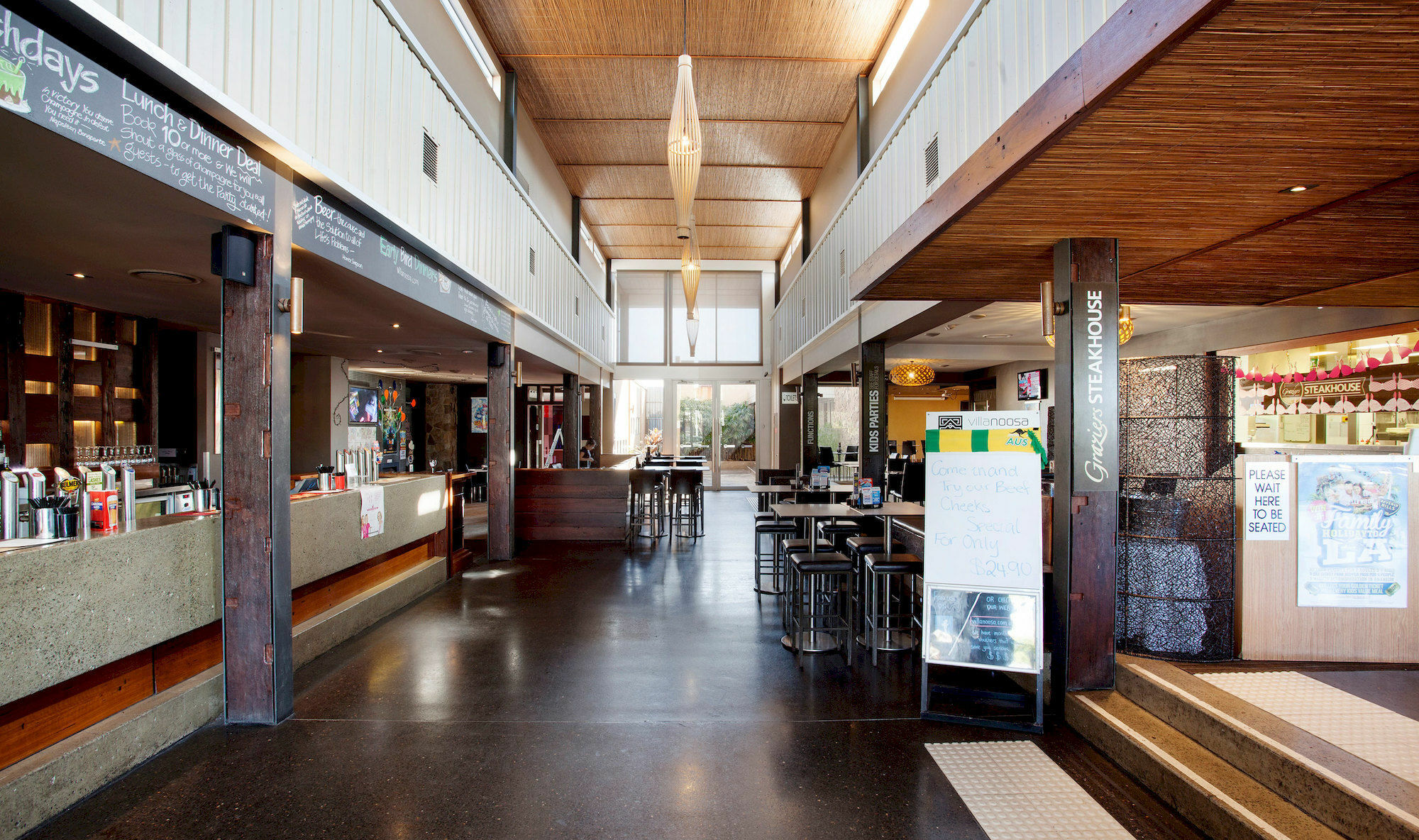 Villa Noosa Hotel Noosaville Buitenkant foto